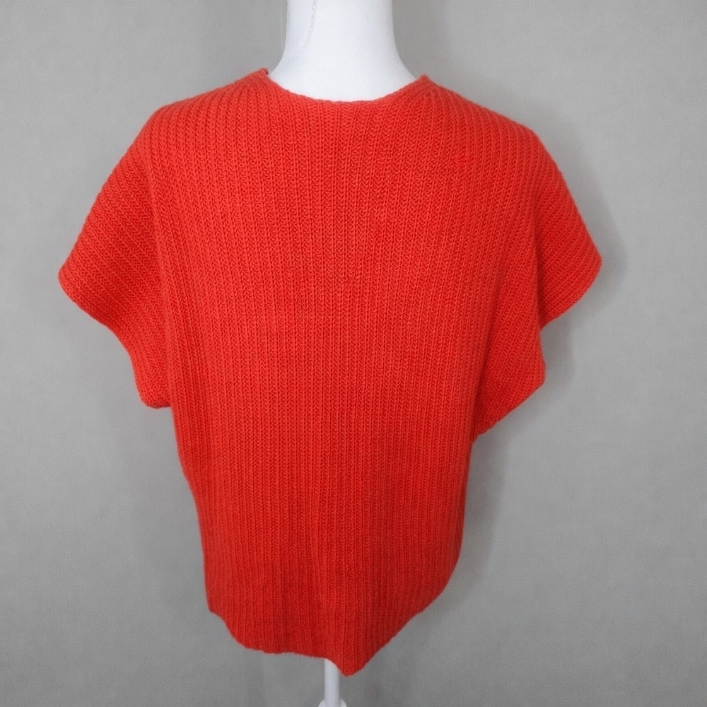 CAbi Ruby Slouchy Pullover Oversized Ribbed Knit V-Neck Dolman Sleeve Sweater - Picture 3 of 15